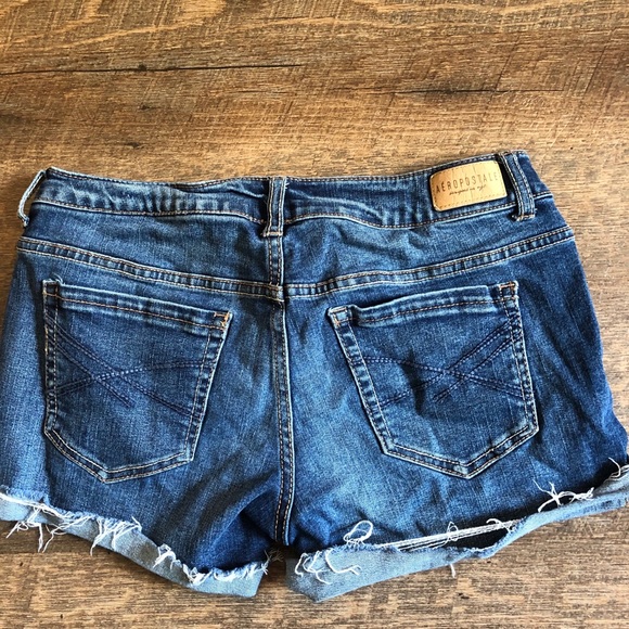 Aeropostale jean shorts with rips - Picture 2 of 4